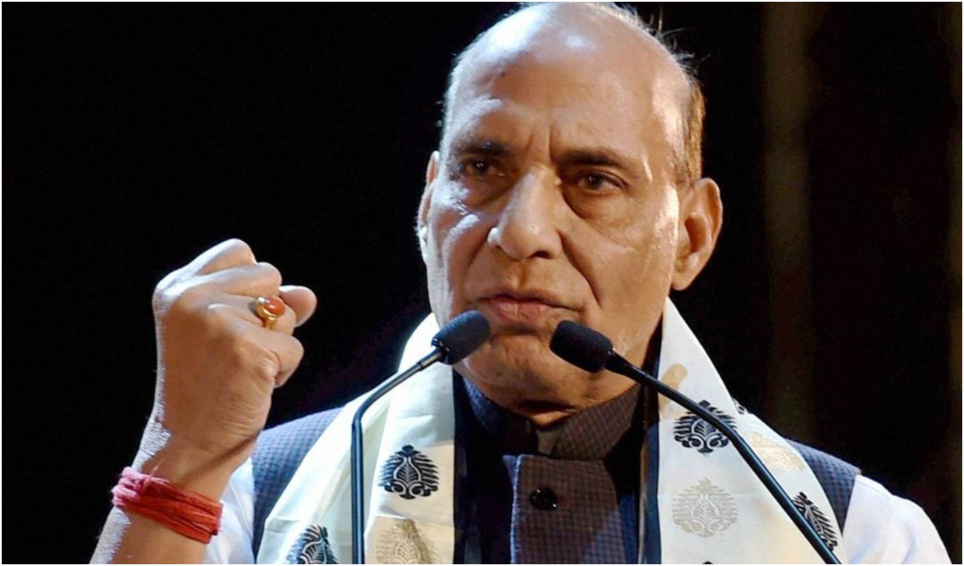 बालाकोट में आतंकियों के सक्रिय होने पर रक्षामंत्री राजनाथ सिंह बोले- हमारी तीनों सेना पूरी तरह तैयार बालाकोट में आतंकियों के सक्रिय होने पर रक्षामंत्री राजनाथ सिंह बोले- हमारी तीनों सेना पूरी तरह तैयार