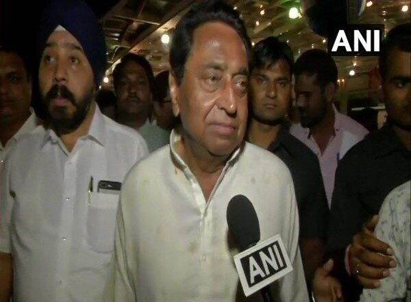 केंद्रीय मंत्री नरेंद्र सिंह तोमर की मां का निधन, सीएम कमलनाथ ने जताया शोक केंद्रीय मंत्री नरेंद्र सिंह तोमर की मां का निधन, सीएम कमलनाथ ने जताया शोक
