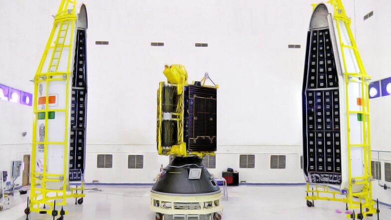 Good News!!! भारत का सबसे वजनी सैटेलाइट GSAT-11 हुआ लॉन्च, जानें खासियत Good News!!! भारत का सबसे वजनी सैटेलाइट GSAT-11 हुआ लॉन्च, जानें खासियत