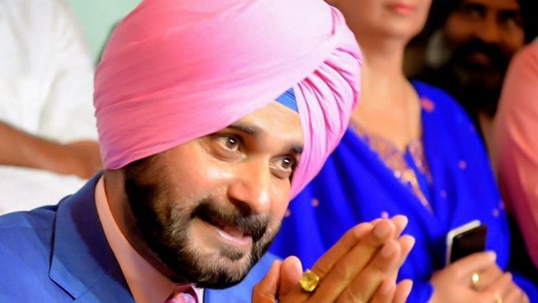 नवजोत सिंह सिद्धू ने कसा तंज, कहा- 'जिस जंग में बादशाह की जान को खतरा न हो, उसे जंग नहीं राजनीति कहते हैं'