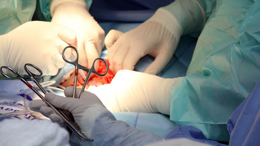 सर गंगाराम अस्पताल में 18 साल के मरीज के शरीर से 12 किलो के ट्यूमर की सर्जरी हुई सफल
