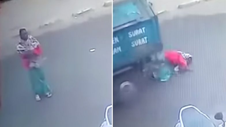 'जाको राखे साइयां, मार सके ना कोई', प्रार्थना के दौरान महिला को मिनीवैन ने कुचला, लेकिन फिर भी बच गई जान, देखें Video