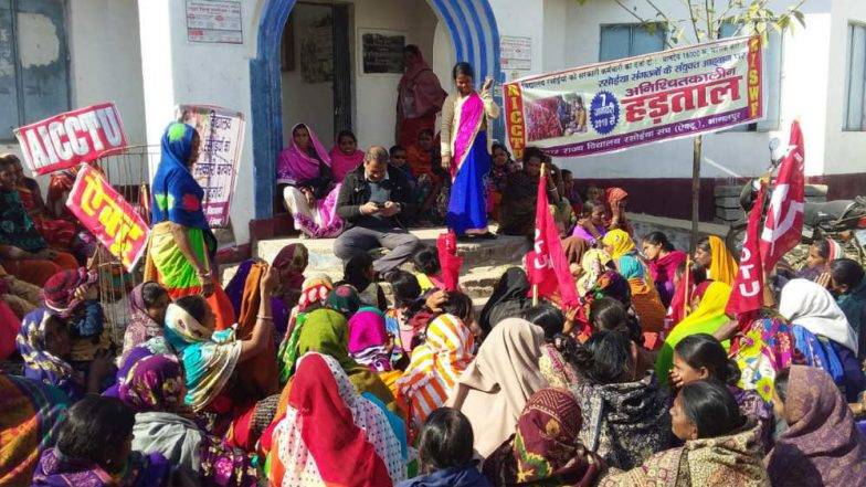 बिहार: वेतन वृद्धि और दूसरी अन्य मांगों को लेकर अनिश्चितकालीन हड़ताल पर रसोइया, बच्चों को खाने के लिए हो रही है दिक्कत