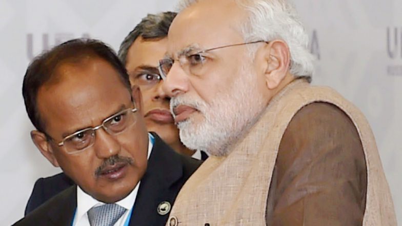 सबसे ताकतवर नौकरशाह अजीत डोभाल का फोन हुआ टैप? कोर्ट ने केंद्र सरकार से मांगा जवाब