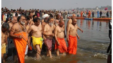 योगी मंत्रिमंडल के कुंभ स्नान को लेकर शशि थरूर की टिप्पणी पर स्मृति ईरानी ने किया पलटवार, बताया हिन्दू आस्था पर चोट