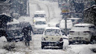 बर्फीले तूफान की चपेट में जम्मू-कश्मीर: कुलगाम में हिमस्खलन से 10 पुलिसकर्मी फंसे, 7 जिलों में अलर्ट जारी