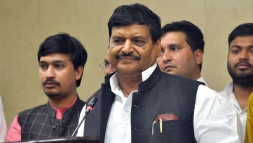 शिवपाल सिंह यादव की विधायकी समाजवादी पार्टी को नहीं आ रही है रास शिवपाल सिंह यादव की विधायकी समाजवादी पार्टी को नहीं आ रही है रास