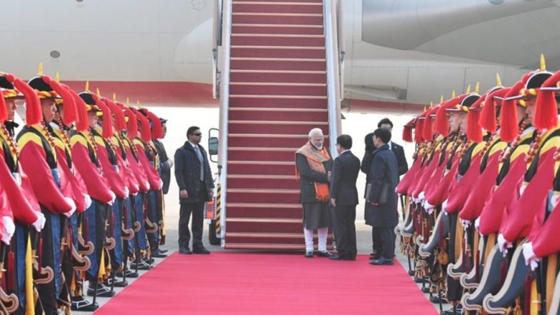 पीएम मोदी दक्षिण कोरिया की राजधानी सियोल पहुंचे, शांति पुरस्कार से होंगे सम्मानित