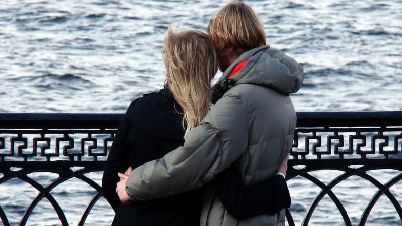 Valentine's Day 2019: चंडीगढ़ में शिवसैनिकों को देख एक दूसरे को छोड़ भागे कपल्स