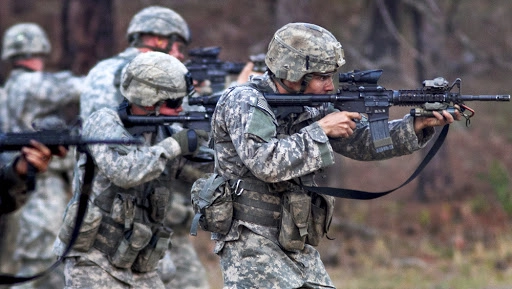 संवदेनशील सैन्य तकनीक चीन को देने के मामले में चीनी-अमेरिकी को 38 महीने की कैद