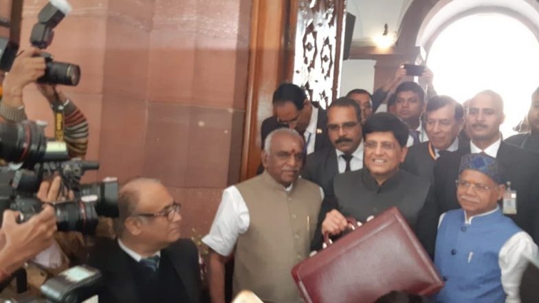 Budget 2019 Live Updates: 1 अप्रैल से ये चीजें होगी सस्ती और इन चीजों का बढ़ेगा दाम