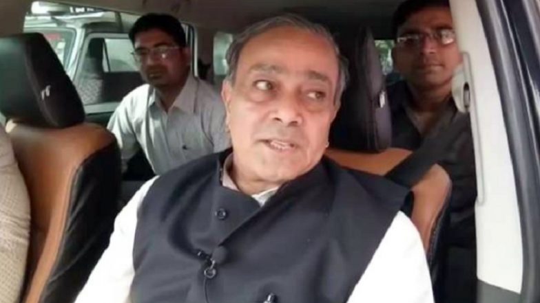पोस्टर वॉर: कांग्रेस नेता संजय सिंह ने बीजेपी पर किया हमला, कहा-' दुर्भाग्य है कि पत्नी के साथ पोस्टर नहीं लगवाते मोदी'