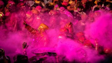 Holi 2019: जमकर खेलें होली, लेकिन रंगों के नुकसान से बचने के लिए जरूर करें ये काम