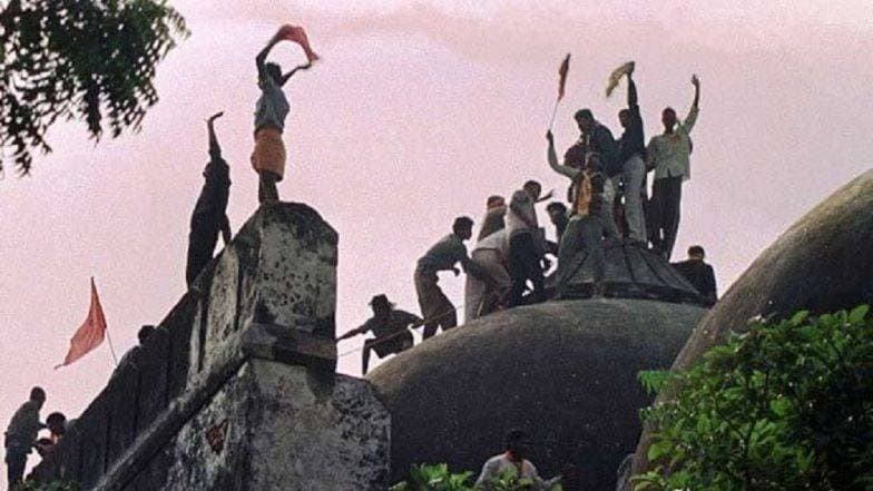 उत्तर प्रदेश: अयोध्या में बाबरी ढांचा विध्वंस की बरसी पर 6 दिसंबर को अलर्ट जारी, संवेदनशील जगहों पर बढ़ाई गई सुरक्षा उत्तर प्रदेश: अयोध्या में बाबरी ढांचा विध्वंस की बरसी पर 6 दिसंबर को अलर्ट जारी, संवेदनशील जगहों पर बढ़ाई गई सुरक्षा