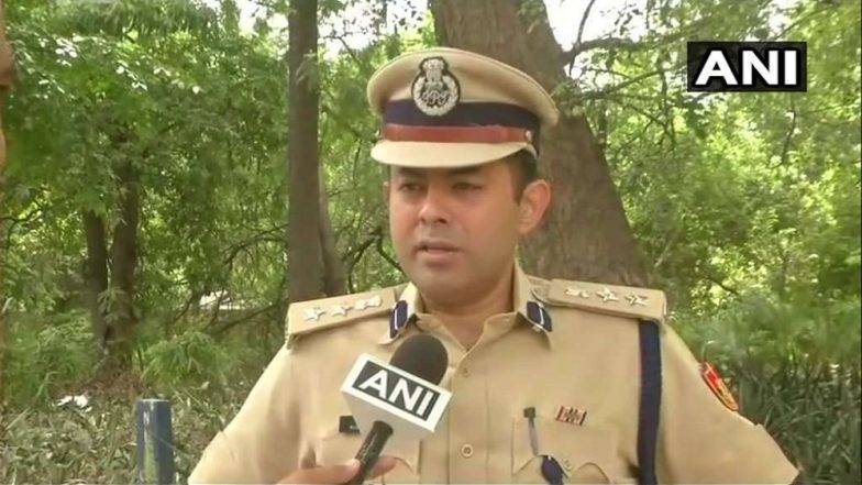 दिल्ली: DCP मधुर वर्मा पर ट्रैफिक इंस्पेक्टर ने लगाया मारपीट का आरोप