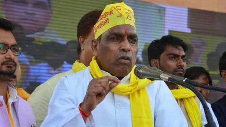 लोकसभा चुनाव 2019 : ओमप्रकाश राजभर ने किया मतदान, कहा- पूर्वाचल में एसपी-पीएसपी गठबंधन को मिलेगी भारी जीत