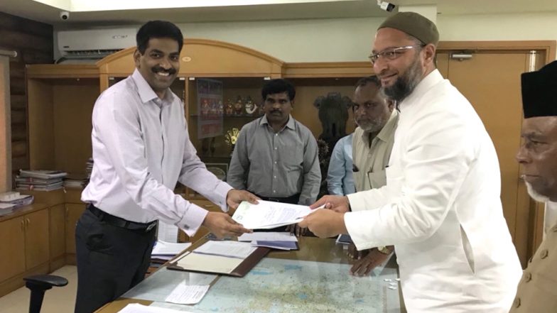 Lok Sabha Election 2019: असदुद्दीन ओवैसी ने हैदराबाद लोकसभा सीट से नामांकन-पत्र किया दाखिल