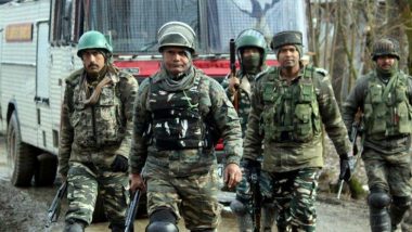 जम्मू-कश्मीर: शोपियां में एनकाउंटर जारी, सुरक्षाबलों ने आतंकियों को घेरा