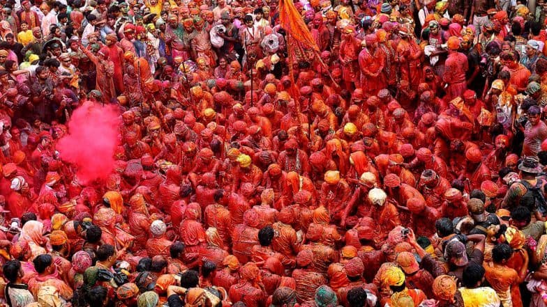 Holi 2019: इन देशों में बहुत ही अनोखे ढंग से खेली जाती है होली, रंग की जगह इन चीजों का होता है इस्तेमाल Holi 2019: इन देशों में बहुत ही अनोखे ढंग से खेली जाती है होली, रंग की जगह इन चीजों का होता है इस्तेमाल