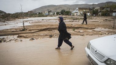 ईरान: विभिन्न हिस्सों में अचानक बाढ़ आने से 30 लोगों की हुई मौत, सैकड़ों घायल