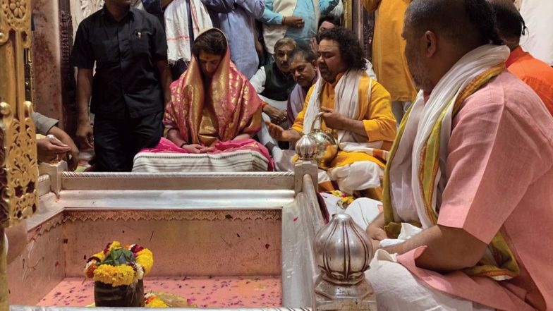 लोकसभा चुनाव 2019: बीजेपी को मात देने के लिए सॉफ्ट हिंदुत्व की राह पर चली प्रियंका गांधी, क्या ऐसे UP में कांग्रेस की होगी नैय्या पार?