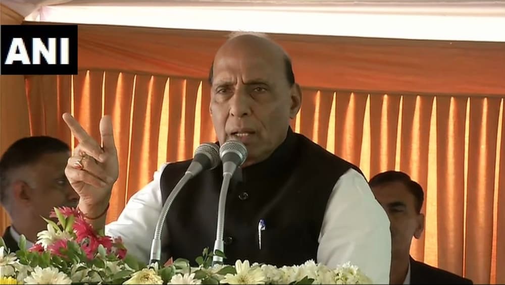 रक्षामंत्री राजनाथ सिंह ने फिर भरा दम, कहा- पीओके में हो रहे मानवाधिकार हनन पर ध्यान दे पाकिस्तान रक्षामंत्री राजनाथ सिंह ने फिर भरा दम, कहा- पीओके में हो रहे मानवाधिकार हनन पर ध्यान दे पाकिस्तान