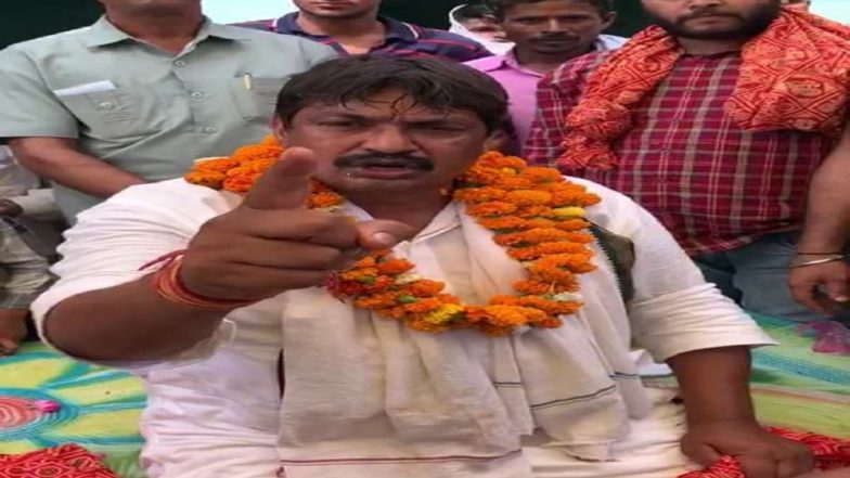 BSP प्रत्याशी गुड्डू पंडित के बिगड़े बोल, कहा- कांग्रेस नेता राज बब्बर को जूतों से मारूंगा, वायरल हुआ आपत्तिजनक वीडियो