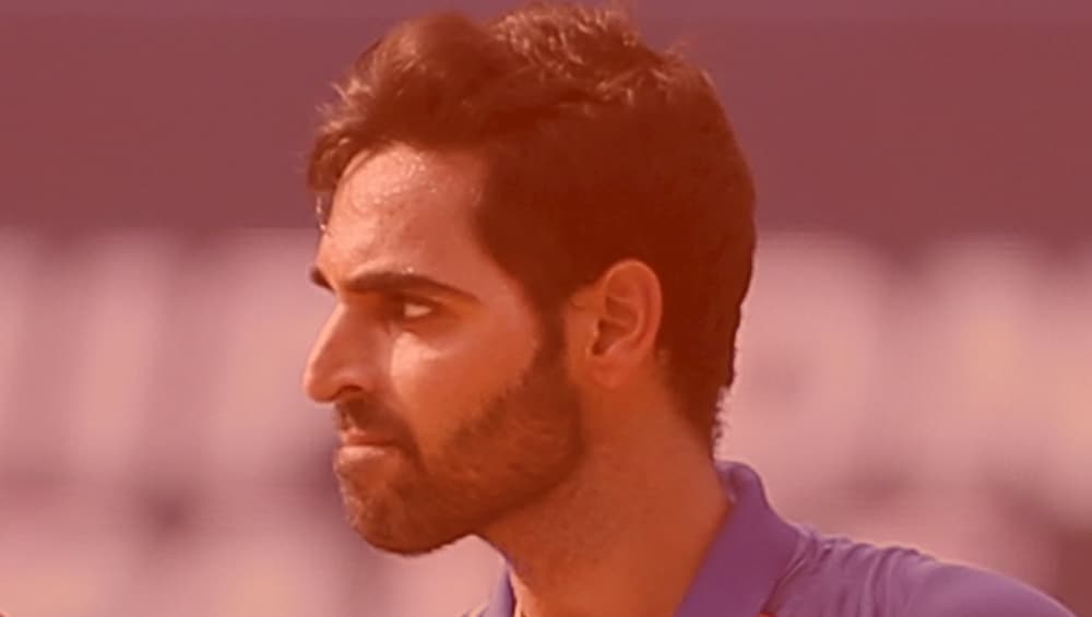 Bhuvneshwar Kumar Injury Update, India vs Pakistan ICC CWC 2019: भुवनेश्वर कुमार भारत-पाक मैच से हुए बाहर Bhuvneshwar Kumar Injury Update, India vs Pakistan ICC CWC 2019: भुवनेश्वर कुमार भारत-पाक मैच से हुए बाहर