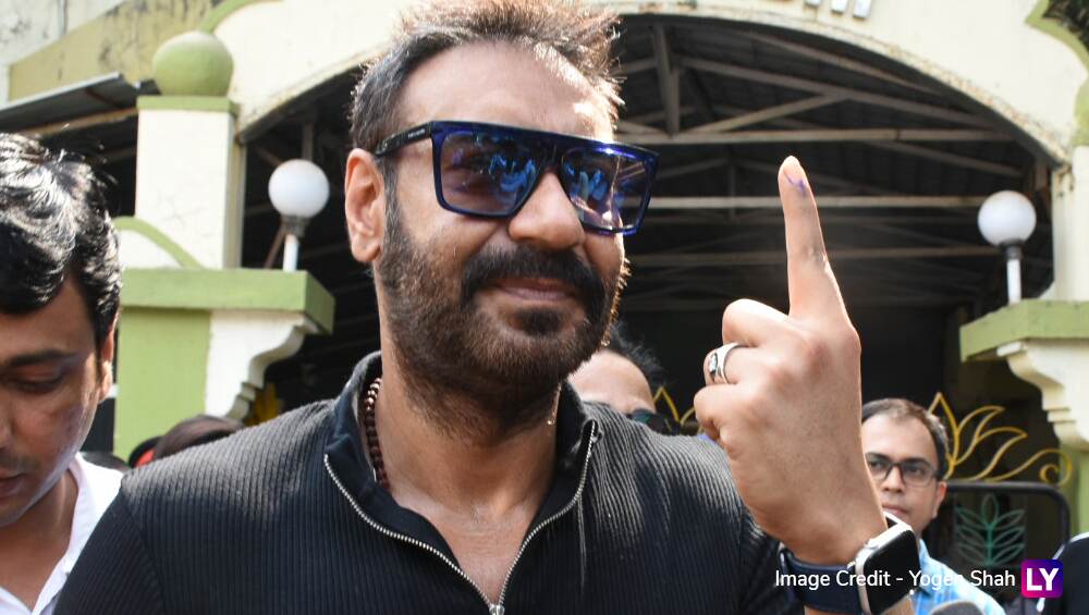 लोकसभा चुनाव 2019 के लिए सेलिब्रिटीज ने किया मतदान लोकसभा चुनाव 2019 के लिए सेलिब्रिटीज ने किया मतदान