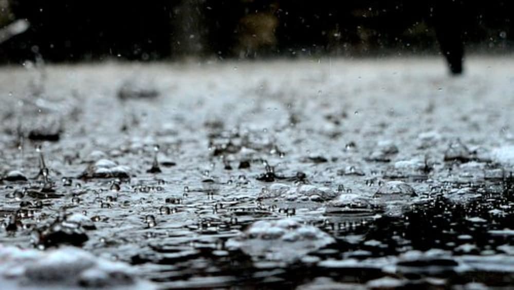 उत्तर प्रदेश : पूर्वी क्षेत्रों में बारिश के आसार, आगरा सहित कई जगहों के तापमान में आई गिरावट उत्तर प्रदेश : पूर्वी क्षेत्रों में बारिश के आसार, आगरा सहित कई जगहों के तापमान में आई गिरावट