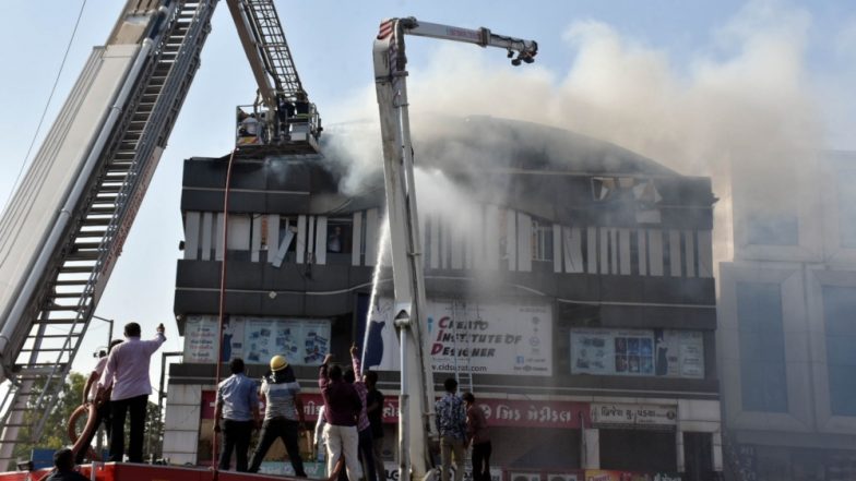 सूरत कोचिंग अग्निकांड: मरने वालों की संख्या हुई 23, तीन के खिलाफ केस दर्ज