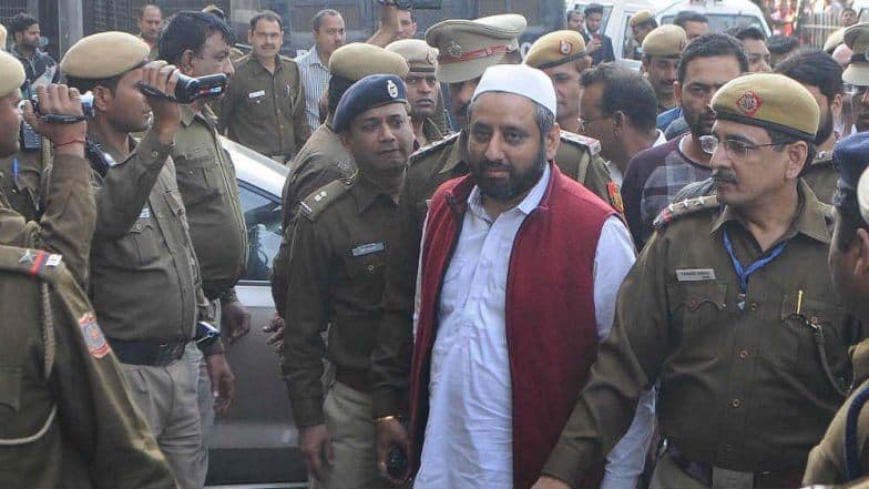 आप विधायक अमानतुल्ला खान और उनके समर्थकों पर पुलिस स्टेशन में मामला दर्ज, युवक से मारपीट का आरोप आप विधायक अमानतुल्ला खान और उनके समर्थकों पर पुलिस स्टेशन में मामला दर्ज, युवक से मारपीट का आरोप
