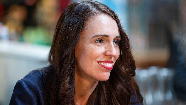 न्यूजीलैंड की पीएम Jacinda Ardern ने लॉन्ग-टर्म पार्टनर Clarke Gayford से की सगाई