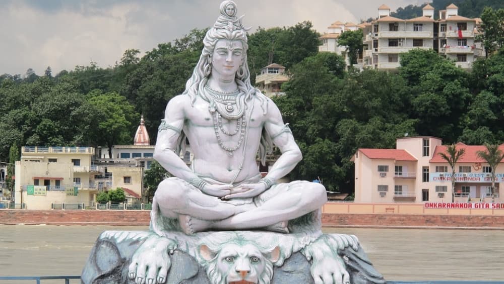 जब देवो के देव महादेव को अपने प्राण बचाने के लिए इधर-उधर भटकना पड़ा, जानिए यह दिलचस्प पौराणिक कथा जब देवो के देव महादेव को अपने प्राण बचाने के लिए इधर-उधर भटकना पड़ा, जानिए यह दिलचस्प पौराणिक कथा