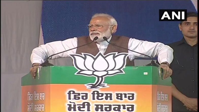 PM मोदी और उनके मंत्रियों के बारे में RTI से हुआ खुलासा, पांच साल में विदेश और घरेलू यात्रा पर 394 करोड़ रुपये खर्च किए