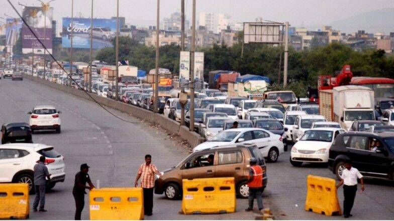 मुंबई: घाटकोपर में बिना किसी सुचना के BMC ने पूर्व से पश्चिम को जोड़ने वाली ब्रिज को किया बंद
