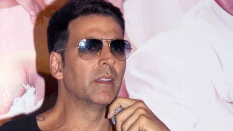 ट्विटर पर ट्रोल हो रहे हैं खिलाड़ी अक्षय कुमार, लोग कह रहे हैं 'हवस का देवता' ट्विटर पर ट्रोल हो रहे हैं खिलाड़ी अक्षय कुमार, लोग कह रहे हैं 'हवस का देवता'