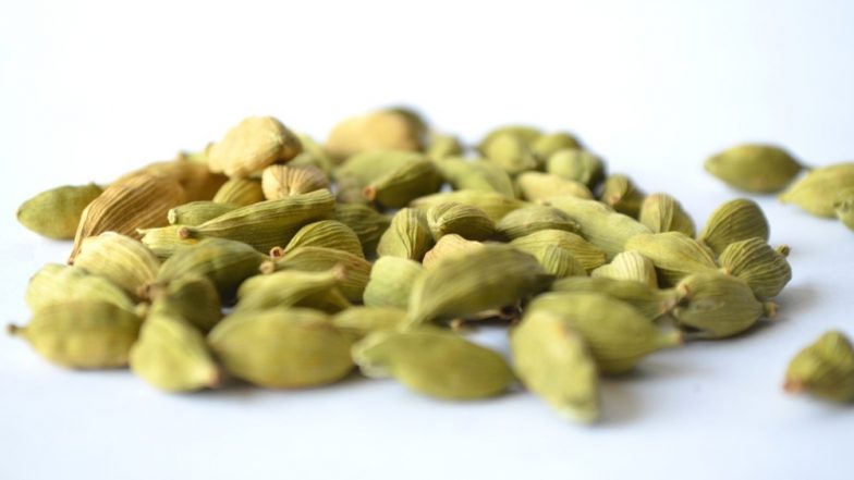 Ultimate Benefits of Elaichi For Men: पुरुषों को इलाइची से होते हैं ये चमत्कारिक लाभ