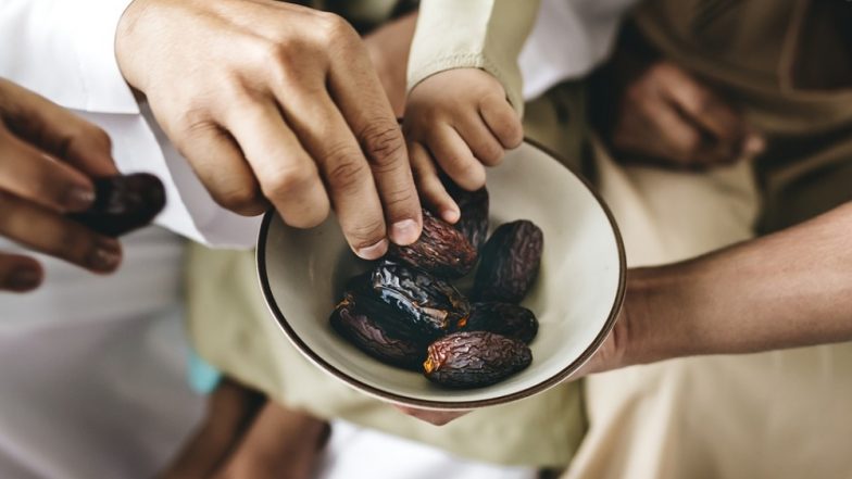 Ramadan 2019: रोजा शुरू करने से पहले सहरी में जरूर खाएं खजूर, शरीर को मिलेगी एनर्जी और होंगे ये फायदे