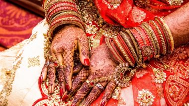 Bihar के कैमूर में पुलिसकर्मियों के सहयोग से प्रेमी युगल ने रचाई शादी, थाना परिसर में बजी शहनाई