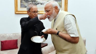 प्रधानमंत्री पद की शपथ लेने से पहले आशीर्वाद लेने के लिए प्रणव मुखर्जी से मिले पीएम मोदी, देखें तस्वीरें