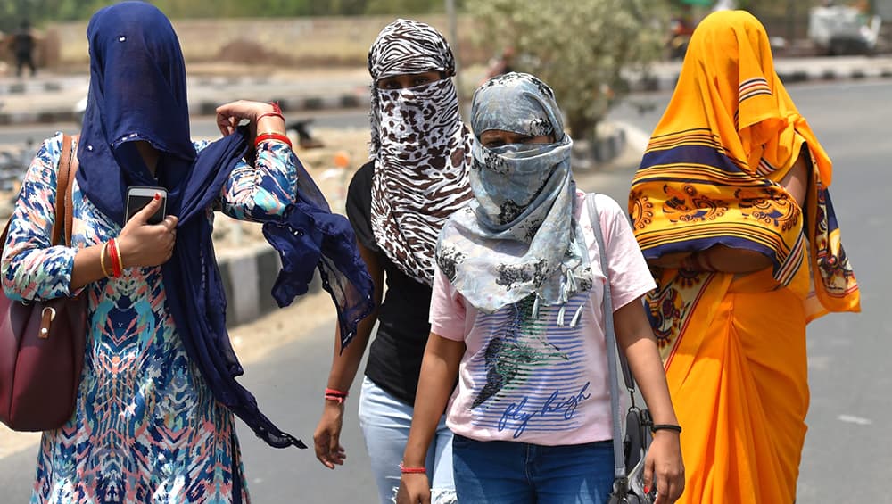 उत्तर प्रदेश में आगामी चार-पांच दिनों तक जारी रहेगा उमस भरी गर्मी का दौर, न्यूनतम तापमान 27 डिग्री सेल्सियस दर्ज