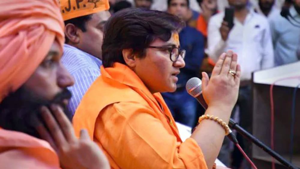 मालेगांव विस्फोट: साध्वी प्रज्ञा को जमानत देने पर दो हफ्ते बाद सुनवाई करेगा सुप्रीम कोर्ट मालेगांव विस्फोट: साध्वी प्रज्ञा को जमानत देने पर दो हफ्ते बाद सुनवाई करेगा सुप्रीम कोर्ट