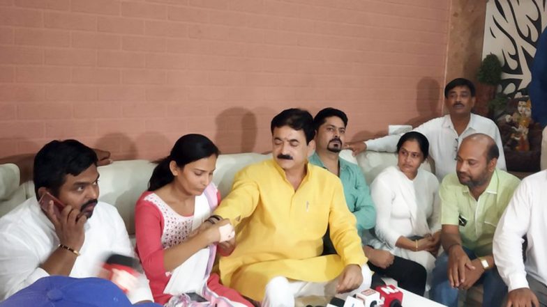 बीजेपी विधायक बलराम थवानी ने पीटने के बाद NCP की महिला नेता को माना बहन, पार्टी ने नोटिस भेज मांगा जवाब