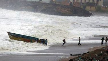 गुजरात से नहीं टला चक्रवात 'वायु' का खतरा, रास्ता बदलकर कच्छ की तरफ बढ़ा तूफान