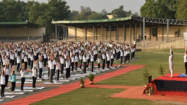 International Yoga Day 2019: अंतर्राष्ट्रीय योग दिवस के अवसर पर दिल्ली में जुटे हजारों लोग, कई कार्यक्रमों में लिया हिस्सा