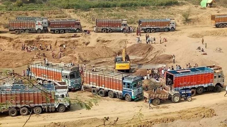 बुलंदशहर खनन मामला: विवादित डीएम अभय प्रताप सिंह की पत्नी माधवी ने सोशल मीडिया पर मांगी मदद, कहा- सीबीआई ने उनके पति को फंसाया