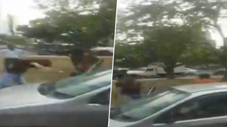 Road Rage: मोहाली में महिला की ट्रिब्यून चौक पर गाड़ी से हुई टक्कर, गुस्से में युवक को रॉड से पीटा