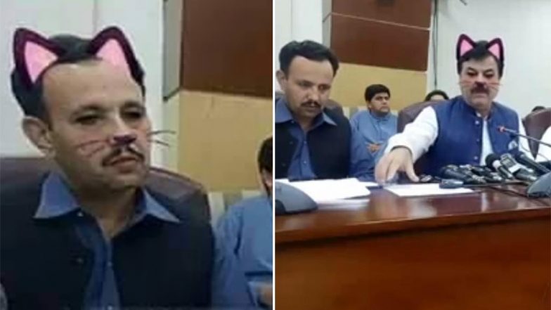 दुनियाभर में फिर हंसी का पात्र बन गया पाकिस्तान, 'कैट फिल्टर' के साथ इमरान खान के मंत्री ने किया लाइव प्रेस कांफ्रेंस, देखें वायरल तस्वीरें