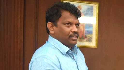 गोवा: मंत्री पद पाने के लिए बेकरार BJP विधायक माइकल लोबो का सीएम से आग्रह, मुझे कुछ नहीं तो कचरा मंत्री ही बना दीजिए गोवा: मंत्री पद पाने के लिए बेकरार BJP विधायक माइकल लोबो का सीएम से आग्रह, मुझे कुछ नहीं तो कचरा मंत्री ही बना दीजिए